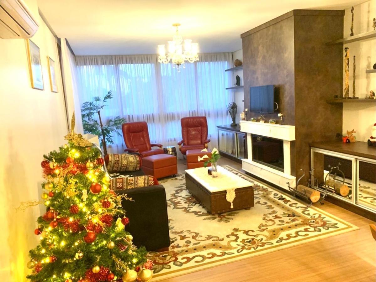 Apto Lindo E Novo No Centro Gramado Esterno foto